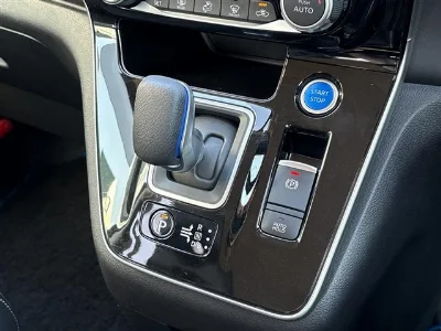 NISSAN SERENA 2021 с аукциона, 1200cc, пробег 32 000 км