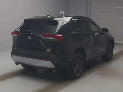 TOYOTA RAV4 2021 с аукциона, 2500cc, пробег 92 000 км