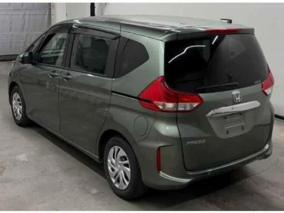 HONDA FREED 2022 с аукциона, 1500cc, пробег 33 000 км