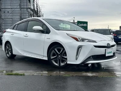 TOYOTA PRIUS 2019 с аукциона, 1800cc, пробег 83 000 км