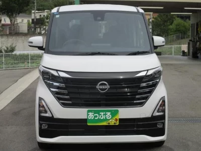 NISSAN ROOX