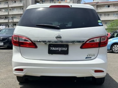 NISSAN LAFESTA 2011 с аукциона, 2000cc, пробег 67 000 км
