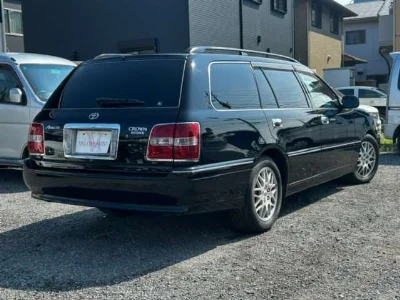 TOYOTA CROWN ESTATE