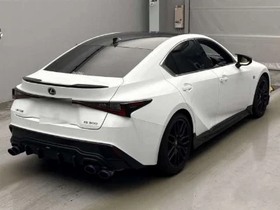 LEXUS IS