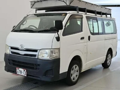 TOYOTA REGIUS VAN