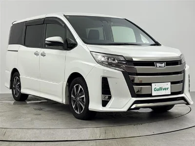 TOYOTA NOAH 2020 с аукциона, 2000cc, пробег 69 000 км
