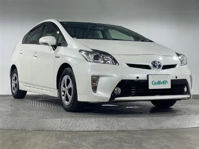 TOYOTA PRIUS 2012 с аукциона, 1800cc, пробег 49 000 км