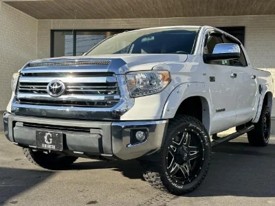 TOYOTA TUNDRA