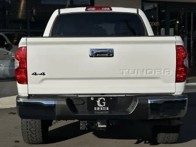 TOYOTA TUNDRA