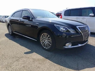 TOYOTA CROWN MAJESTA