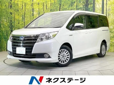 TOYOTA NOAH 2015 с аукциона, 1800cc, пробег 116 000 км