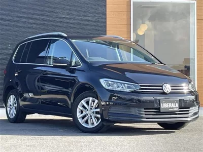 VOLKSWAGEN GOLF TOURAN