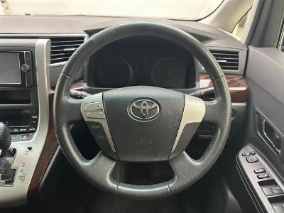 TOYOTA ALPHARD 2014 с аукциона, 2400cc, пробег 82 000 км