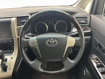TOYOTA ALPHARD 2014 с аукциона, 2400cc, пробег 88 000 км