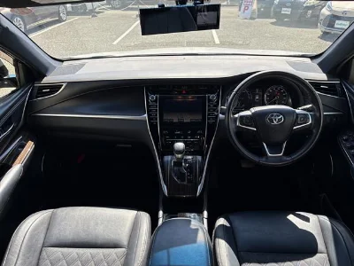 TOYOTA HARRIER 2014 с аукциона, 2500cc, пробег 106 000 км