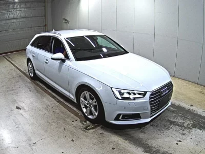 AUDI A4 AVANTE