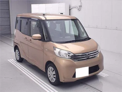 NISSAN DAYZ ROOX
