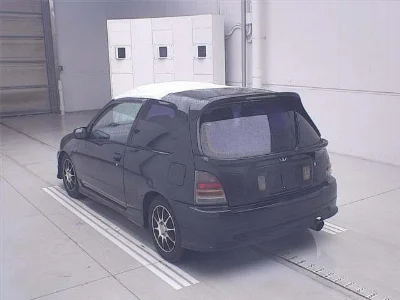 TOYOTA STARLET