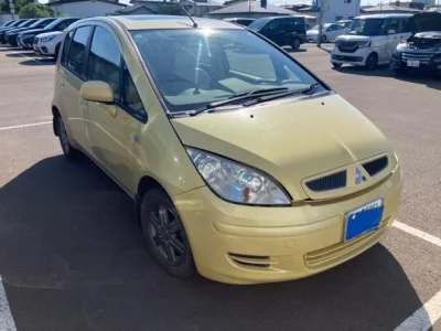 MITSUBISHI COLT