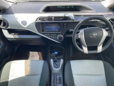 TOYOTA AQUA 2013 с аукциона, 1500cc, пробег 54 000 км
