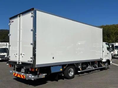 MITSUBISHI FUSO FIGHTER