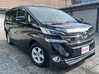 TOYOTA VELLFIRE 2017 с аукциона, 2500cc, пробег 85 000 км