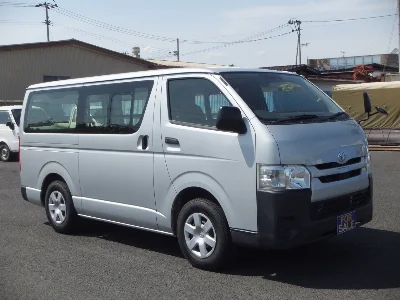 TOYOTA REGIUS VAN