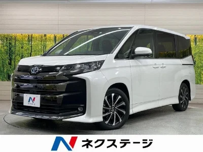 TOYOTA NOAH