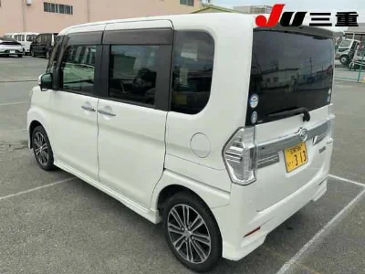 DAIHATSU TANTO с аукциона, 660cc, пробег 93 000 км