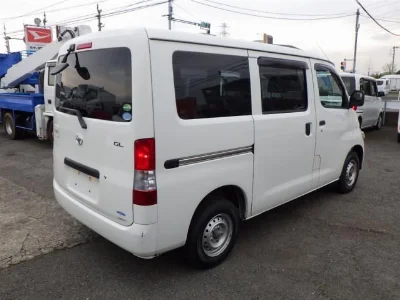 TOYOTA LITE ACE VAN