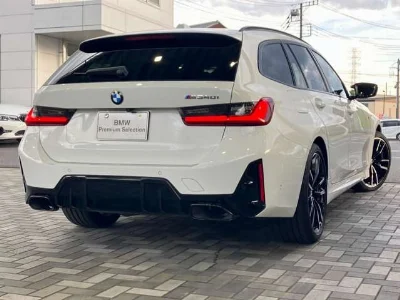 BMW 3 SERIES
