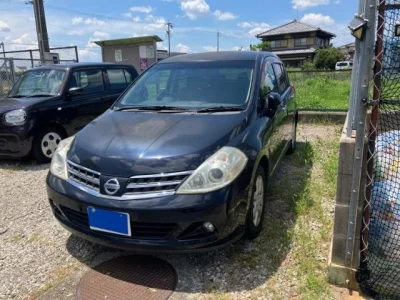 NISSAN TIIDA