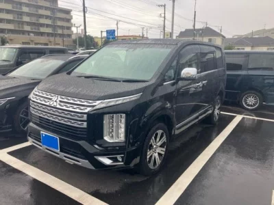 MITSUBISHI DELICA D5