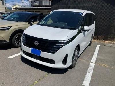 NISSAN SERENA 2023 с аукциона, 1400cc, пробег 47 000 км