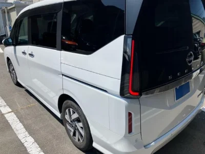 NISSAN SERENA 2023 с аукциона, 1400cc, пробег 47 000 км
