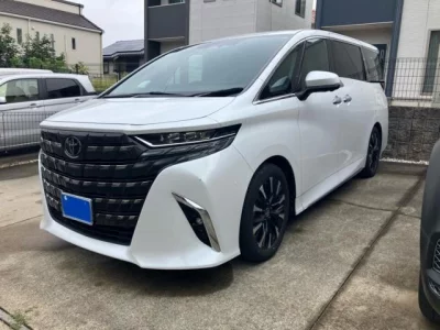 TOYOTA ALPHARD 2024 с аукциона, 2500cc, пробег 40 000 км