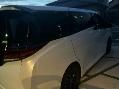 TOYOTA VELLFIRE 2025 с аукциона, 2400cc, пробег 4 000 км