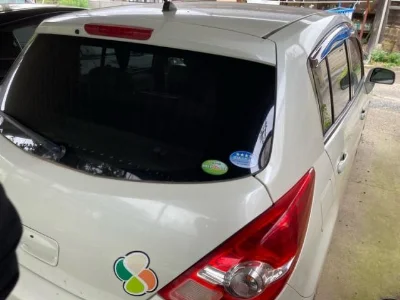 NISSAN TIIDA
