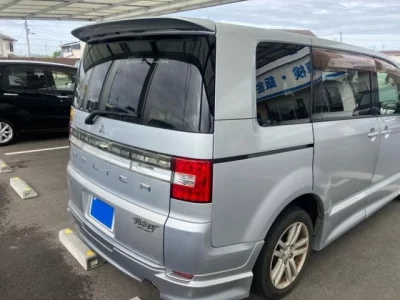 MITSUBISHI DELICA D5