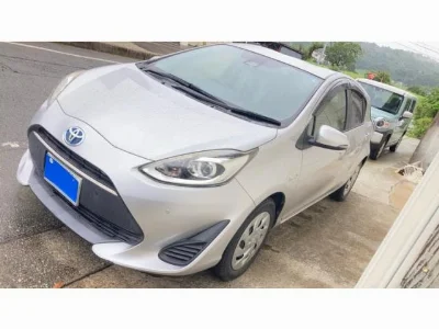 TOYOTA AQUA 2019 с аукциона, 1500cc, пробег 23 000 км