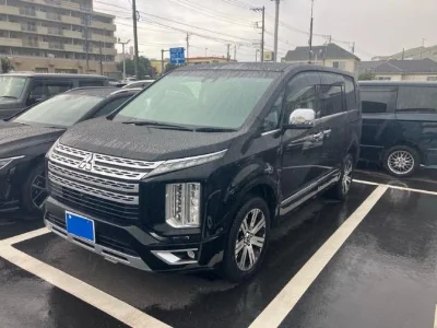 MITSUBISHI DELICA D5