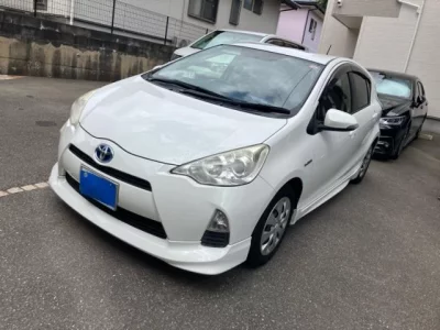 TOYOTA AQUA 2012 с аукциона, 1500cc, пробег 129 000 км