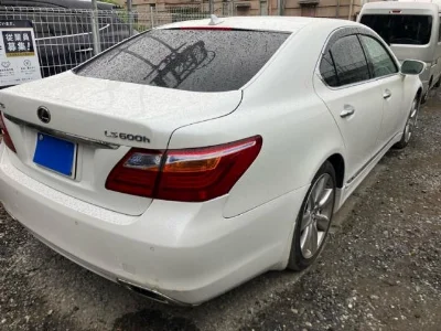 LEXUS LS