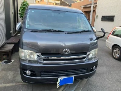 TOYOTA REGIUS VAN