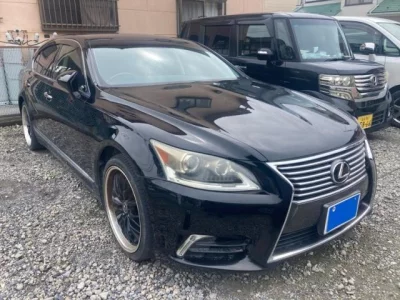 LEXUS LS 2013 с аукциона, 4600cc, пробег 130 000 км