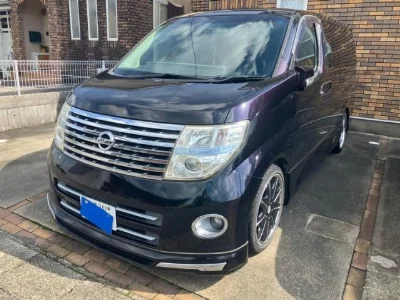 NISSAN ELGRAND
