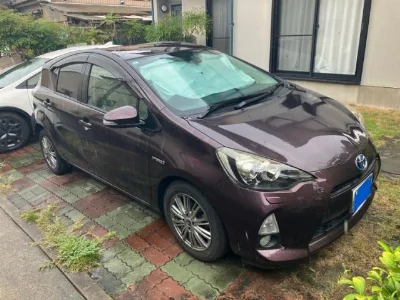 TOYOTA AQUA 2014 с аукциона, 1500cc, пробег 146 000 км