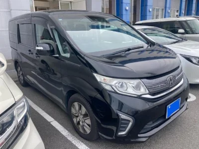 HONDA STEP WAGON 2018 с аукциона, 1500cc, пробег 84 000 км