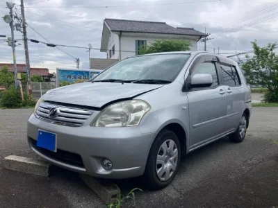 TOYOTA RAUM
