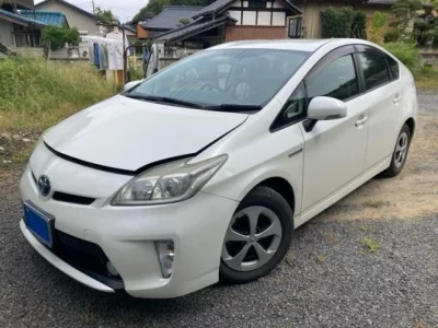 TOYOTA PRIUS 2012 с аукциона, 1800cc, пробег 97 000 км